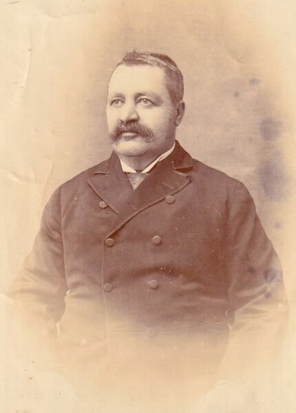 Файл:Lieutenant-Commander Charles Henry Cowley.jpg