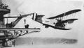 Взлет разведчика Loening OL Amphibian с борта линкора USS Florida