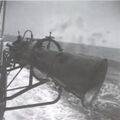 Нефтяной дымогенератор военно-морского типа на корме эсминца Bersagliere, 26 июля 1940 г.