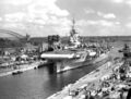 Авианосец HMS Illustrious в Сиднее, Австралия. 1 марта 1945 года