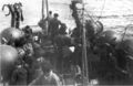 Ugolini Vivaldi во время постановки заграждения «S.51», 11 апреля 1942 г. Видны мины Р.200, бомбосбрасыватель, кран «Sabiem» и параван-краны.