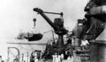 Шлюпочный кран левого борта с моторным катером линкора USS Oklahoma, 1919 г.