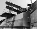 Колесный самолет Sopwith «Camel» на взлетной платформе 356-мм башни №2 линкора USS Texas, конец 1919 г.