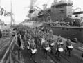 Кормовые надстройка и 305-мм башня линейного крейсера HMS New Zealand. Парад в честь прибытия на Родину, 1913 г.
