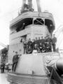 Носовые 305-мм башня и надстройка линейного крейсера HMS New Zealand.