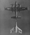 Дозаправка Vought F7U Cutlass от AJ-2 из эскадрильи VAH-7
