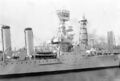 Носовая надстройка с каземаатами и приборами управления огнем крейсера USS Omaha. Верфь ВМС, Пьюджет саунд, 29 августа 1933 г.
