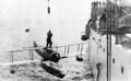 Подъем гидросамолета «Vought» UO-1 на борт крейсера USS Memphis, 1926 г.