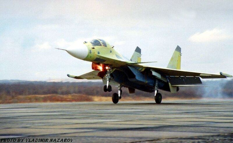 Файл:Plane Su27KUB tkoff.jpg