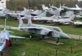 Як-141 в Центральном музее ВВС России рядом с Як-38
