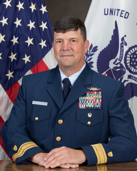 Файл:RDML Jeffrey K. Randall.jpg