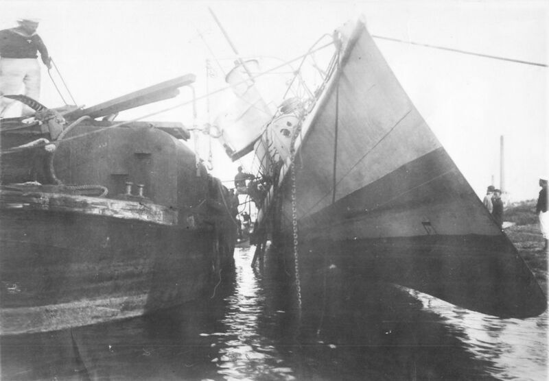 Файл:SMS Taku strandete 1913.jpg