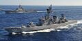 DDG172 "Симакадзэ" эскортирует вертолетоносец