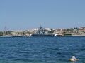«Сметливый» на буксировке из дока 13 СРЗ, 10 августа 2020 года