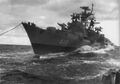 «Стройный» заправляется от танкера в неспокойном море, 1981 год