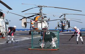 Хоккей на полётной палубе «Адмирала Кузнецова», Средиземное море, 19 ноября 2016 года