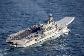 ТАКР «Адмирал Кузнецов» проходит через Ла-Манш, 25 января 2017 года