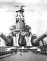 406-мм башни и надстройка с приборами управления огнем линкора USS Indiana, 1942 г.