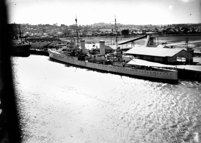 Файл:StateLibQld 1 144999 Hobart (ship).jpg