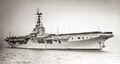 Авианосец HMAS Sydney у берегов Австралии (май 1949 года).