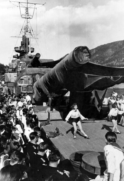 Файл:Tirpitz 08.jpg