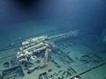 ПЛ U-167 на дне океана с орудием