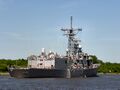 2 июня 2010 года. «USS Simpson» проходит Кильский канал в Германии