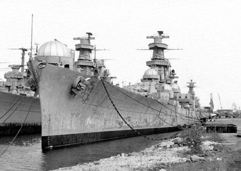 Файл:USS Alaska 06.jpg