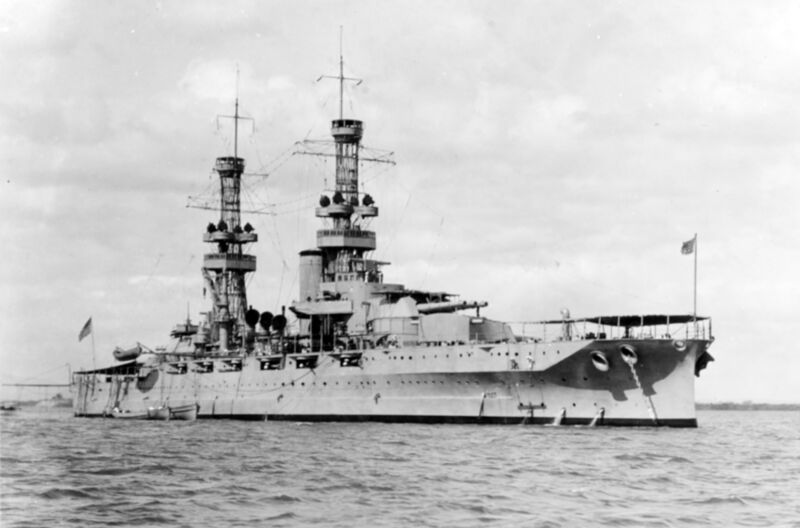Файл:USS Arizona 42.jpg