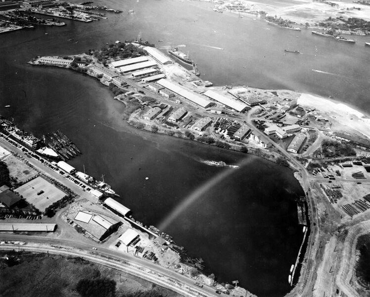 Файл:USS Arizona 82.jpg