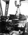 Демонтаж башни линкора USS Arizona, 1942 г.