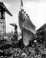 USS Chicago во время церемонии спуска на воду. 10 апреля 1930.