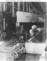 подготовка к спуску на воду USS Delphy (DD-261)