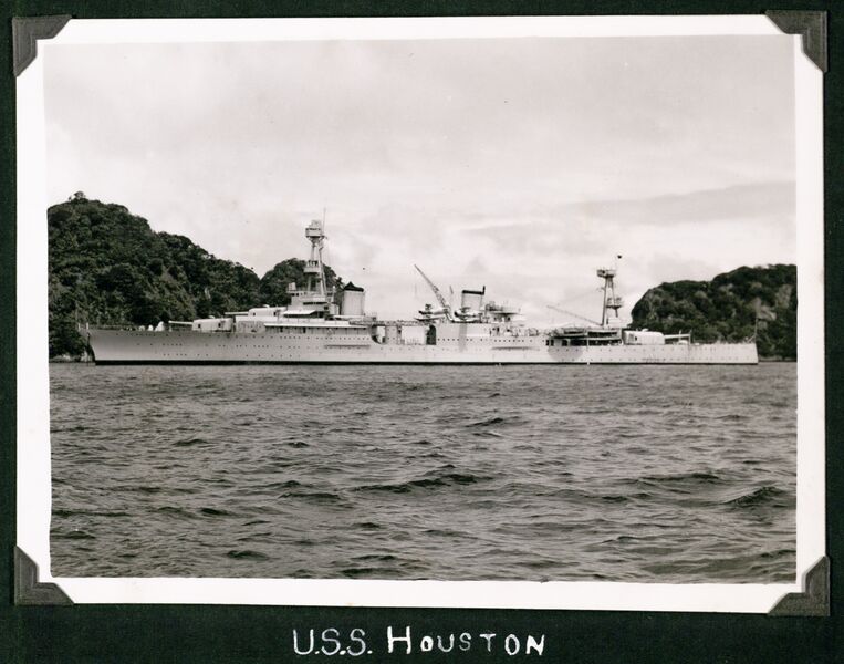 Файл:USS Houston 1940.jpg