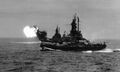 Линкоры USS Indiana, USS Massachusetts (позади, ведет огонь) и USS South Dakota в операции против о. Хонсю, лето 1945 г.