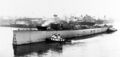 Буксировка корпуса USS Kentucky на разборку «Boston Metals Company» в Балтиморе, 31 октября 1958 г.