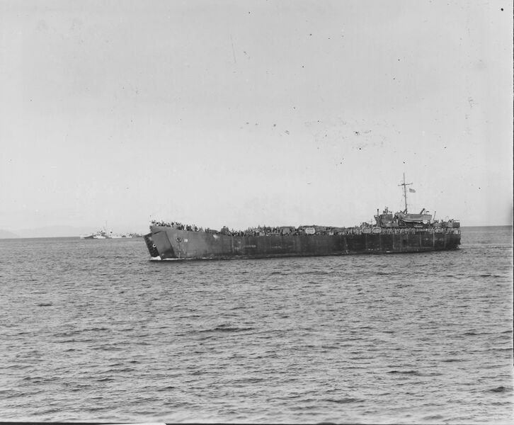 Файл:USS LST-18.jpg