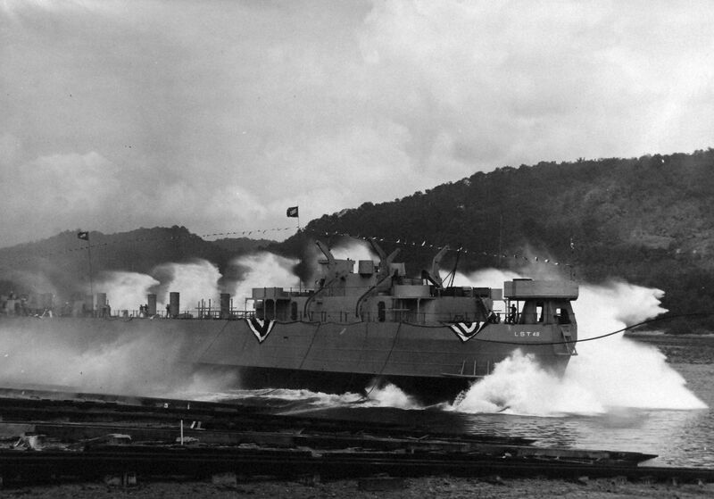 Файл:USS LST-48.jpg