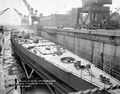 Разборка крейсера USS Marblehead на верфи ВМС, Филадельфия, 10 января 1946 г.