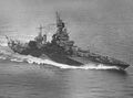 Камуфляжная расцветка. Апрель 1944 года. Корабль все еще с старыми 5-дюймовыми орудиями 5/25 cal.