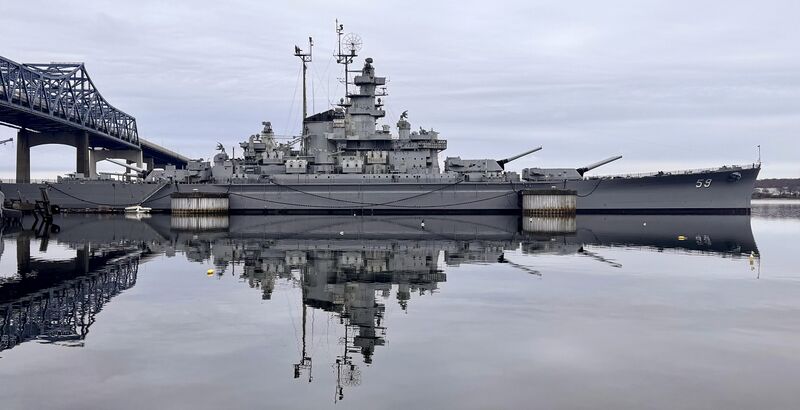 Файл:USS Massachusetts 18.jpg