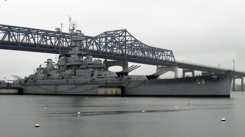 Файл:USS Massachusetts 39.jpg
