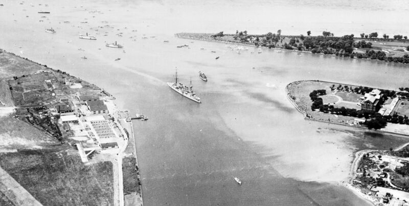 Файл:USS Memphis 18.jpg