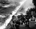 Самолет A6M Zero врезался в борт USS Missouri под главной палубой, причинив незначительные повреждения и не причинив жертв на борту линкора. Окинава, 11 апреля 1945 г.