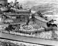 Линкор USS Missouri, 2 сентября 1949 г. Празднование дня победы над Японией. Центр круга - место где стоял стол, 406-мм башня развернута как в тот день.