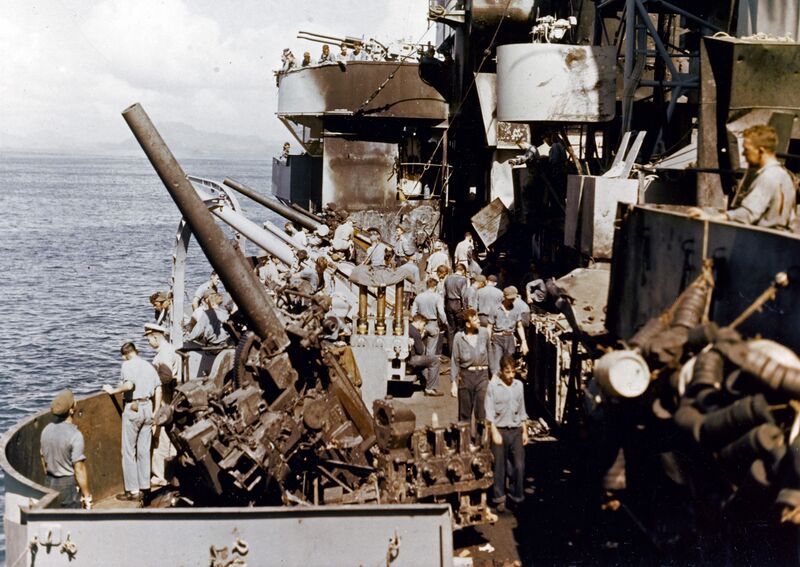 Файл:USS Nashville 10.jpg