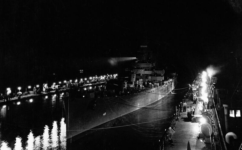 Файл:USS Nashville 21.jpg