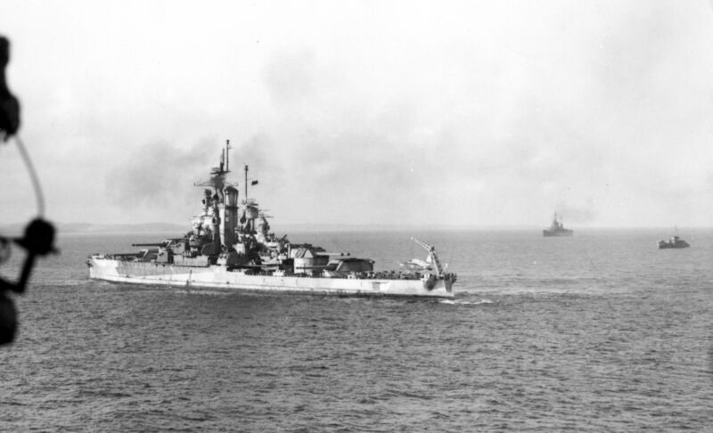 Файл:USS Nevada 18.jpg