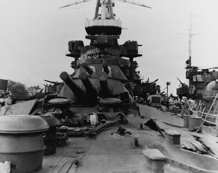 Файл:USS Nevada 72.jpg