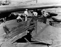 Повреждения палубы в носовой части USS Nevada от взрыва японской бомбы. Перл-Харбор, 12 декабря 1941 г.